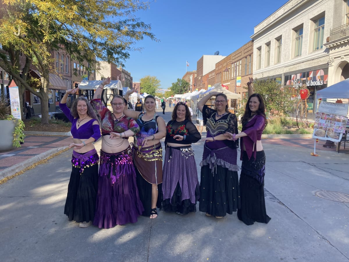 Intermediate Belly Dance, Ages 15+ Photo