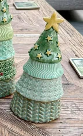 Clay Layered Christmas Tree Photo