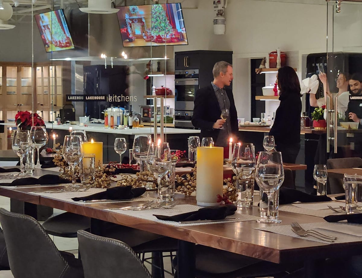 Small Team Holiday Party - $149 (6 Guest Minimum) Photo
