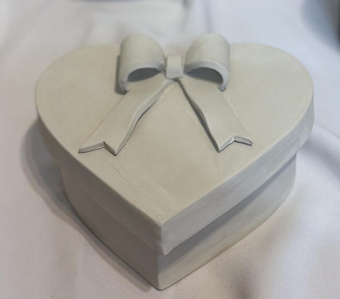 Clay Heart & Ribbon Box Photo