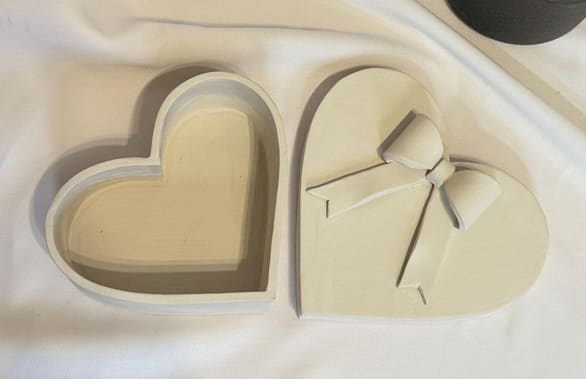 Clay Heart & Ribbon Box Photo