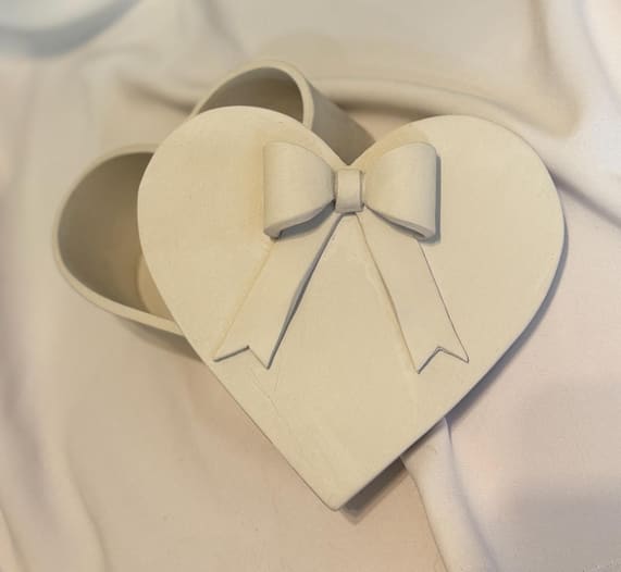 Clay Heart & Ribbon Box Photo