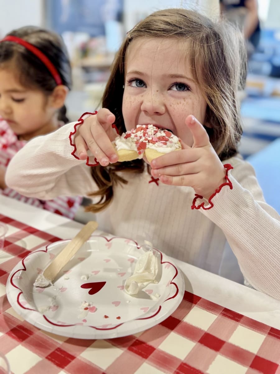 🥰 VALENTINE'S COOKIE DECORATING ❤️ - PLAY STREET FRISCO Photo