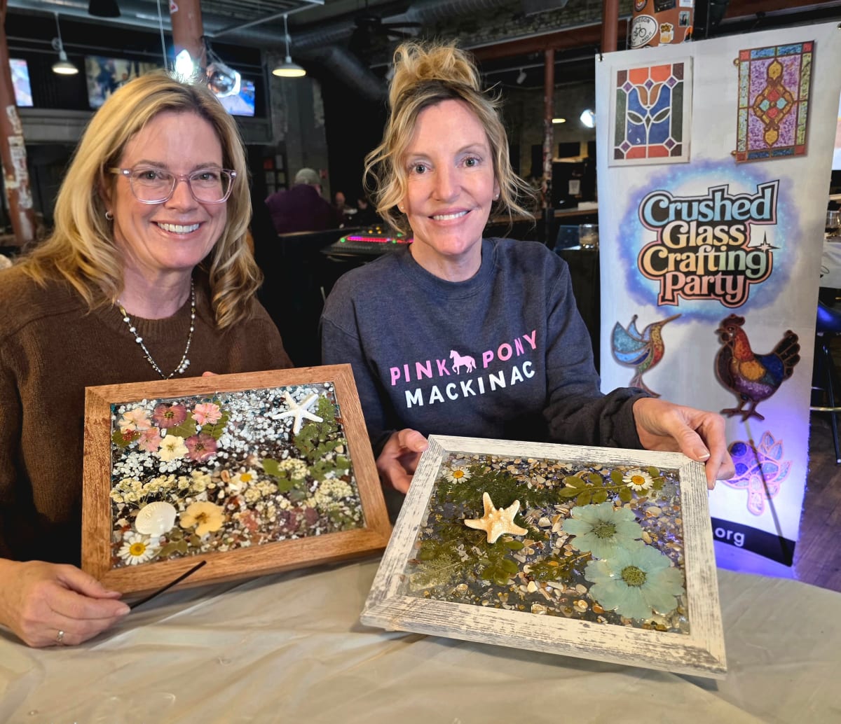 Muskegon Crushed Glass Crafting Party - Glimmer Frames Photo