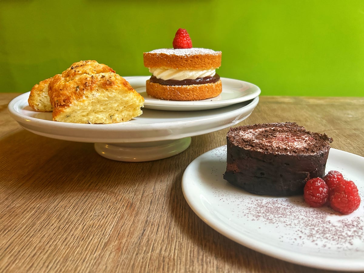 "Great British Bake Off" Classic Bakes Photo