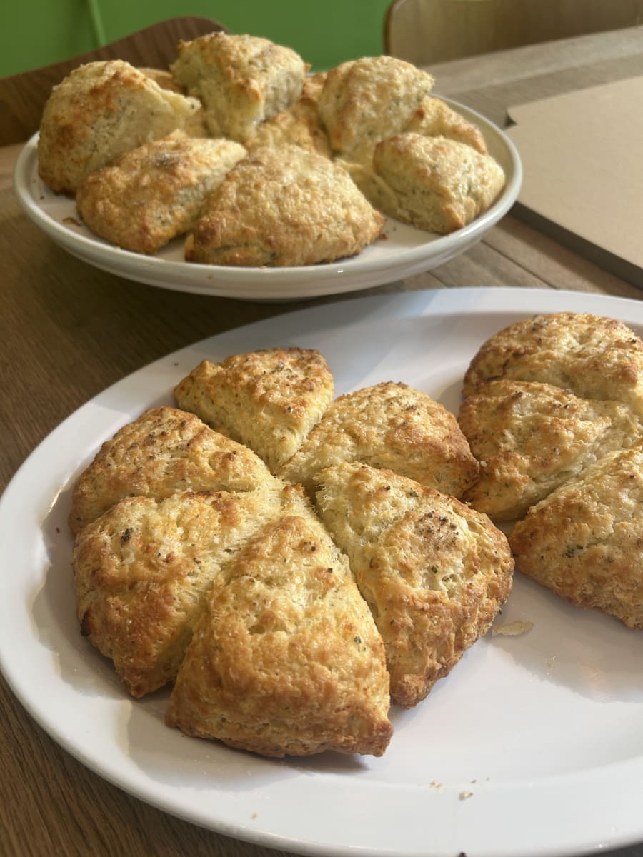 (KIDS) "Great British Bake Off" Classics: Cakes + Scones Photo