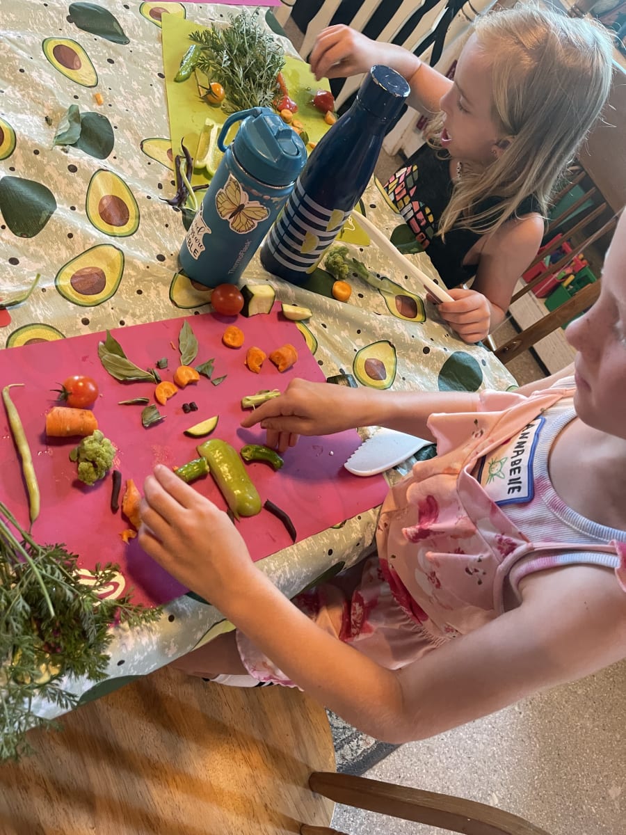 Farm Camp 4 (Ages 5-10) Wings, Wiggles and Wildflowers Photo