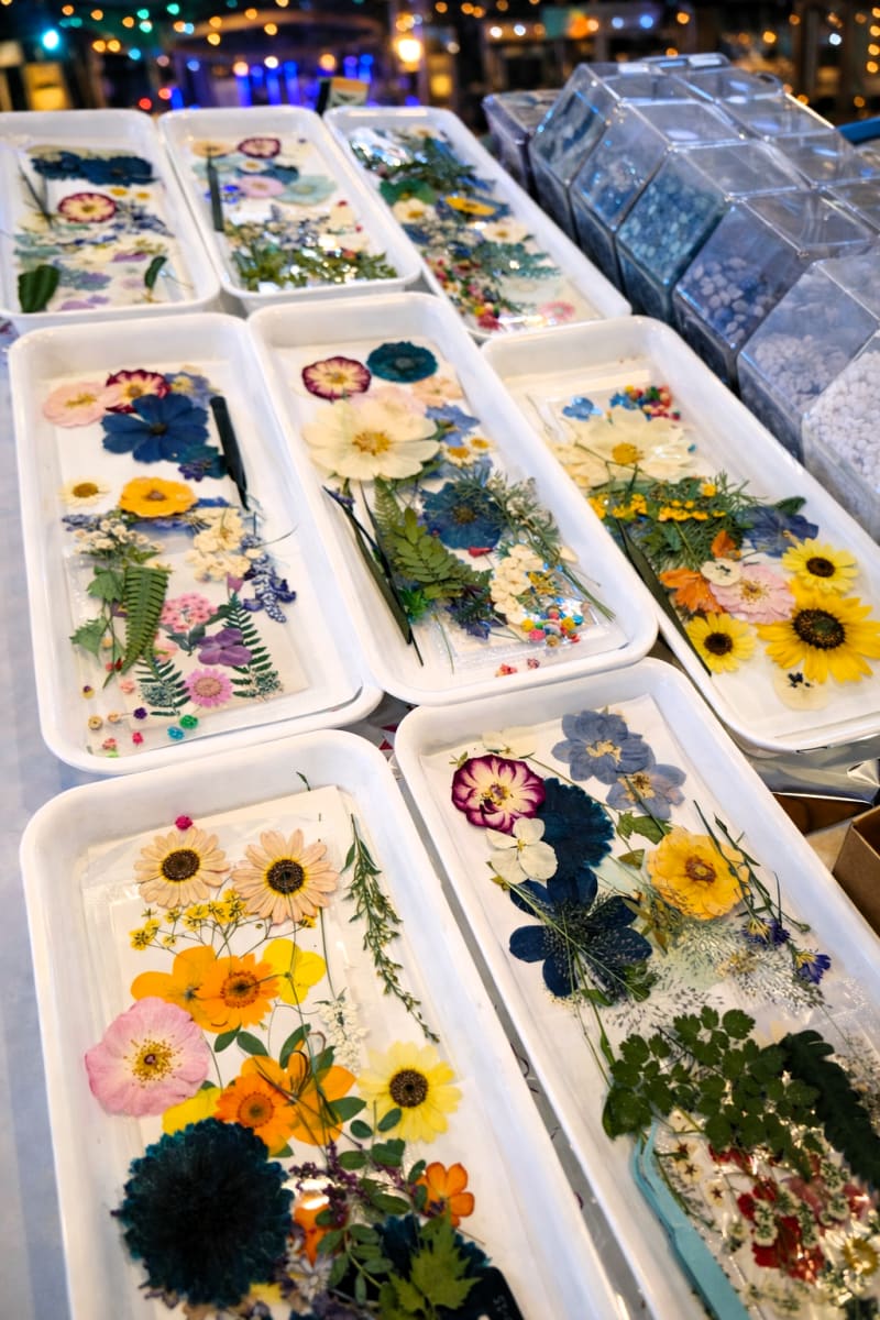 Holland Crushed Glass Crafting Party (Glimmer Frames) Photo