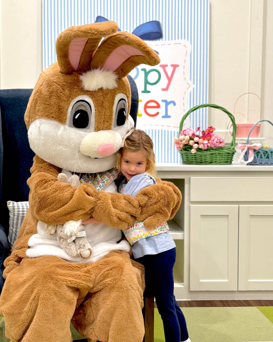 MEET THE EASTER BUNNY - PLAY STREET ASHBURN, VA Photo