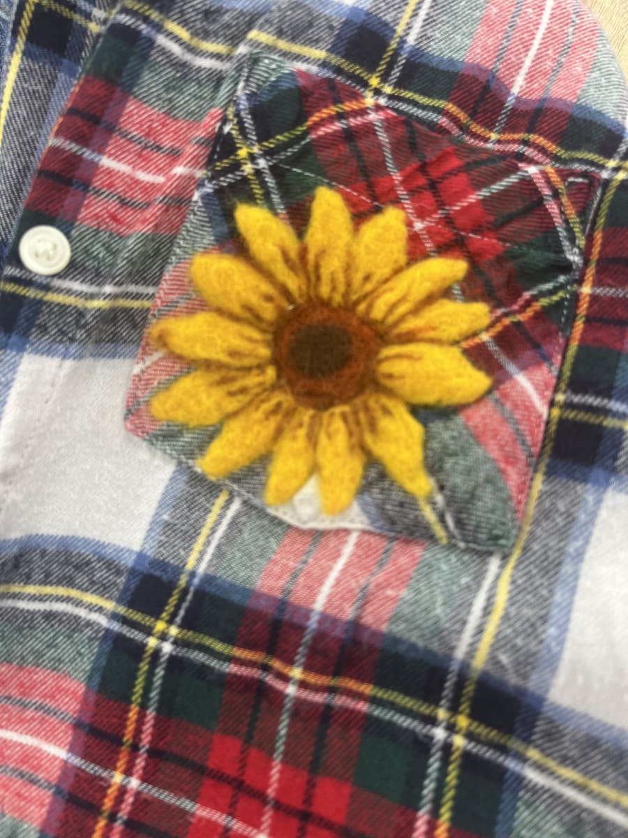 Felt Mending & Embellishing Workshop (Adult & 15+, Beginner Friendly) Photo