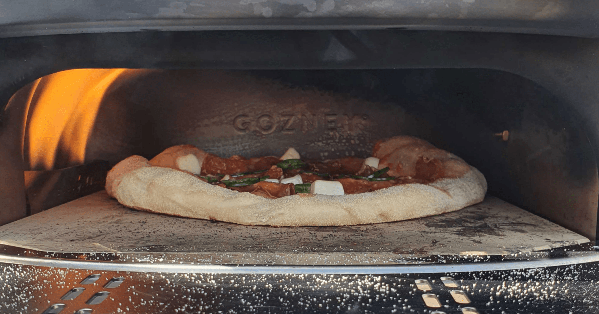 A Backyard Pizza Affair: Cooking at 900 Degrees Photo