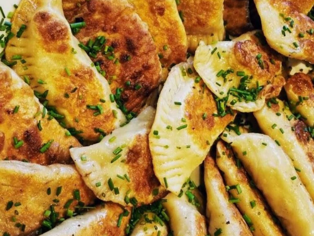 Hands-On Culinary Adventure: Chicago Neighborhoods Tour Photo