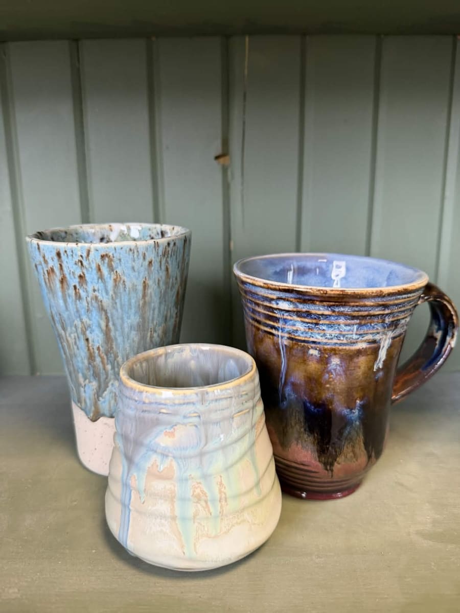 Stoneware Mugs & Glazes Photo