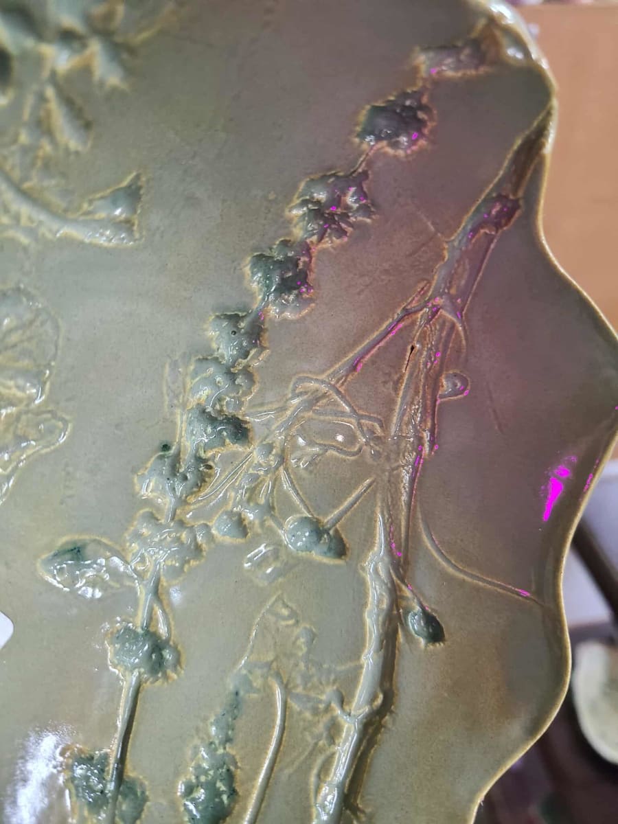 HANDBUILDING WITH CLAY: Textured Plate/bowl Photo