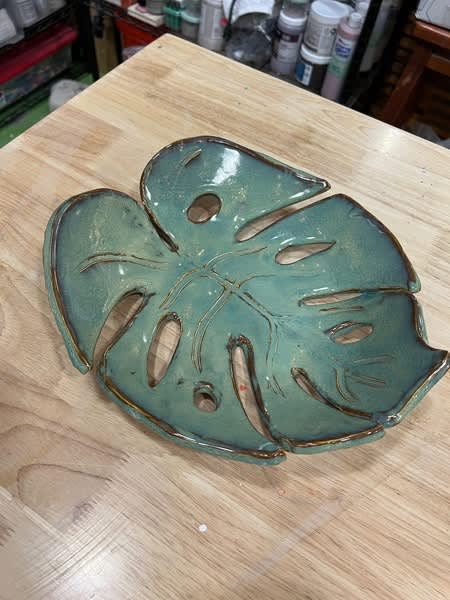 Monstera Leaf Bowl Photo