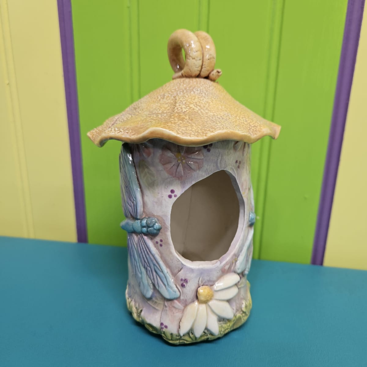 Clay Bird House 🐦 Photo