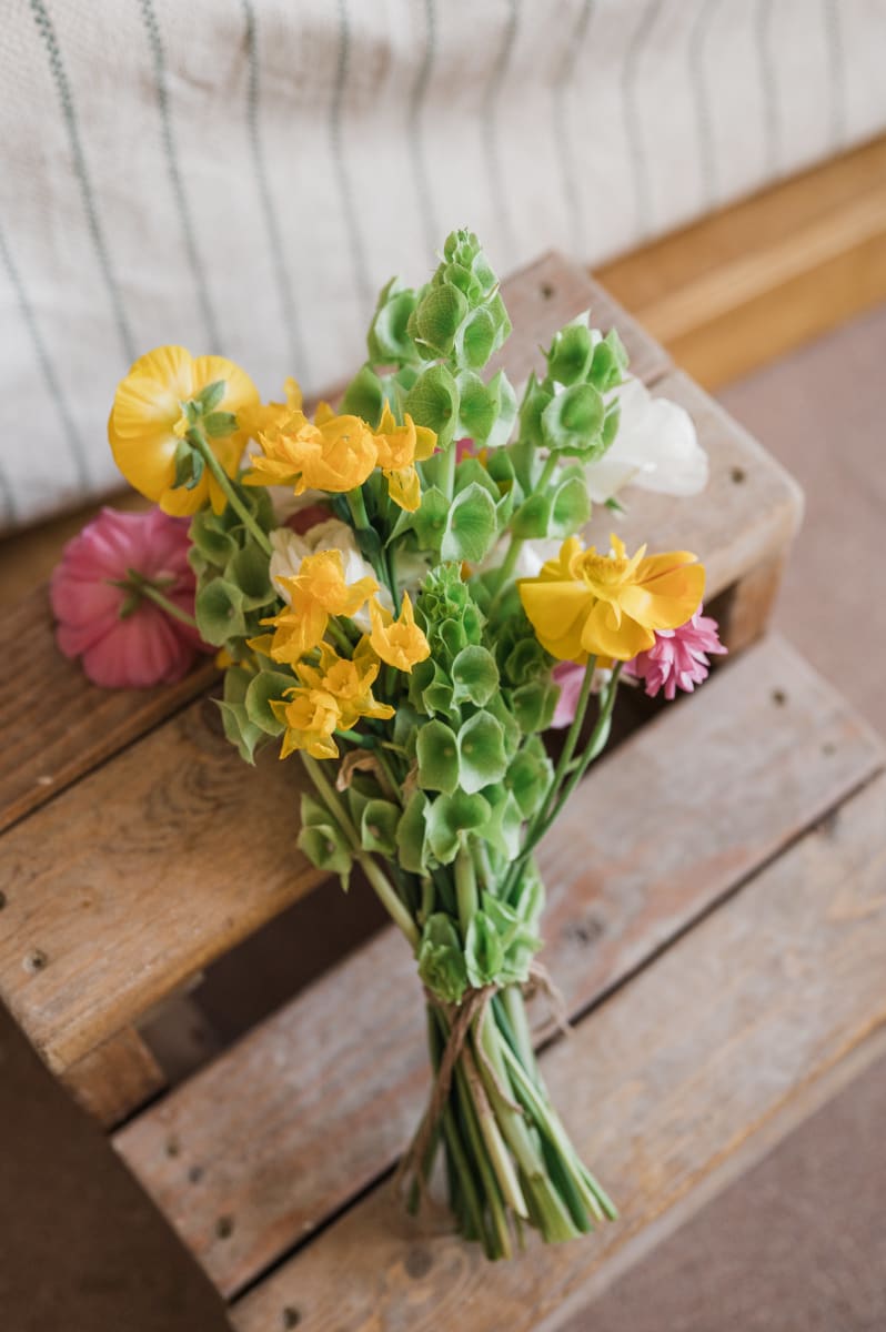 Fresh Floral Arrangement Photo
