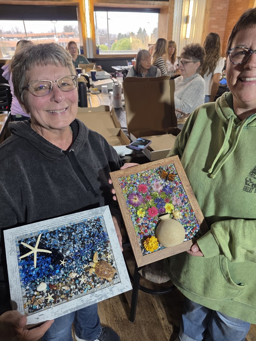 Wayland Crushed Glass Crafting Party - Glimmer Frames Photo