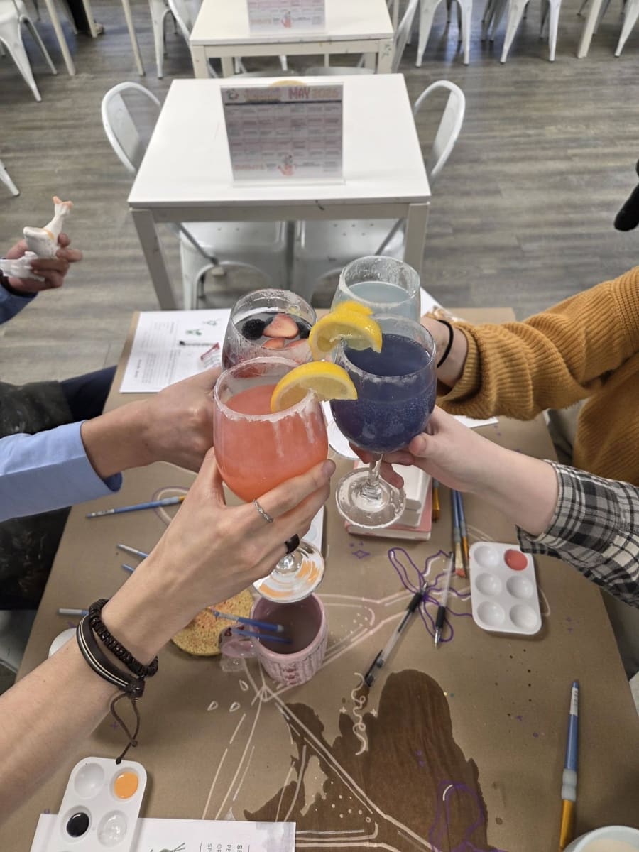 Mocktails & Mingle Paint Night Photo