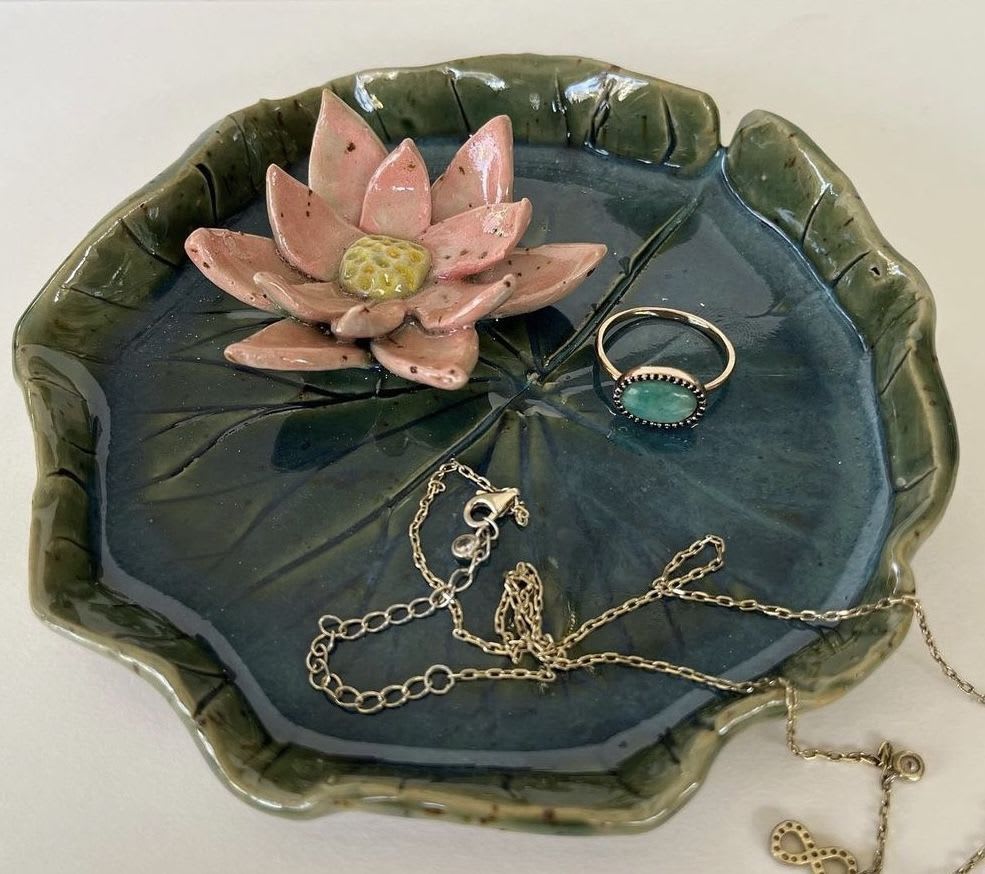 Clay Lily Pad Lotus Dish Photo