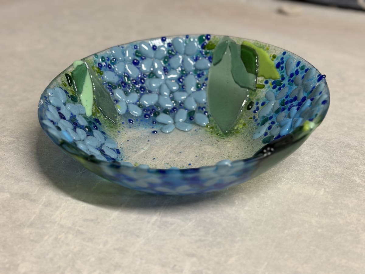 Fused Glass: Hydrangea Bowl Photo