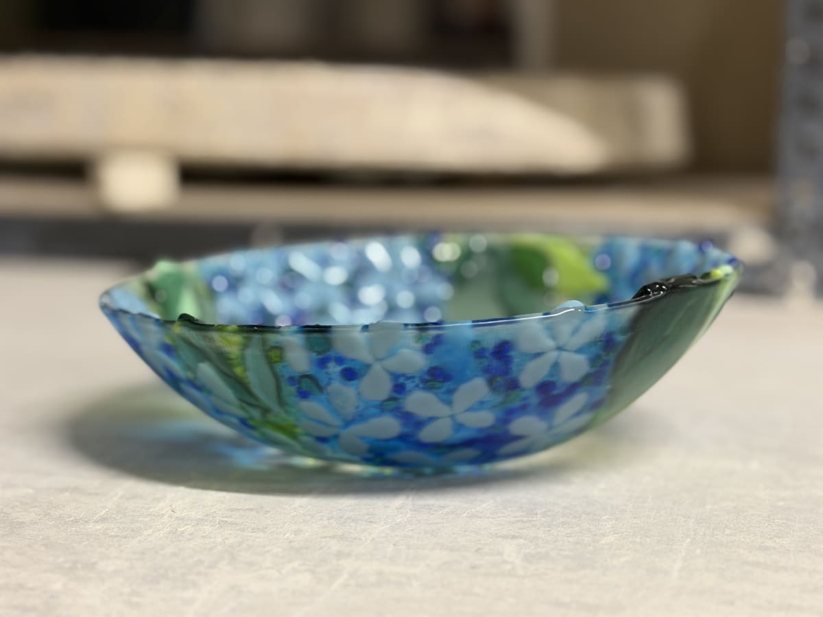 Fused Glass: Hydrangea Bowl Photo