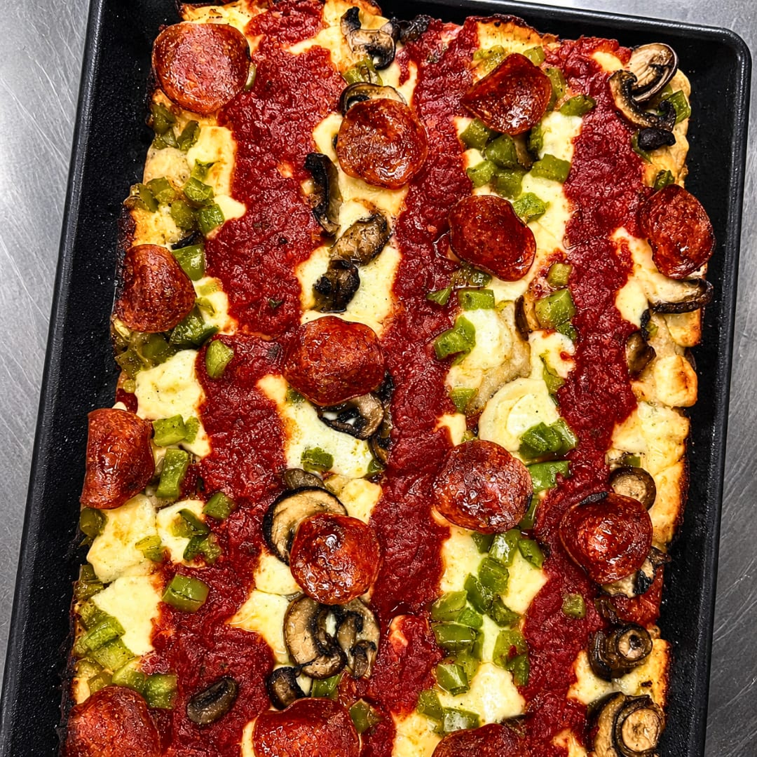 Detroit Style Pizza Couples Class Photo