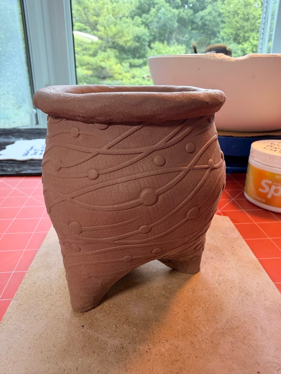 Clay 101 - Tripod Planter Photo