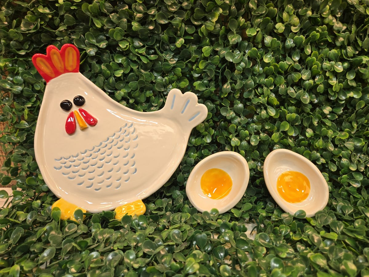 Clay Chicken & Eggs Dishes @ The Studio Photo