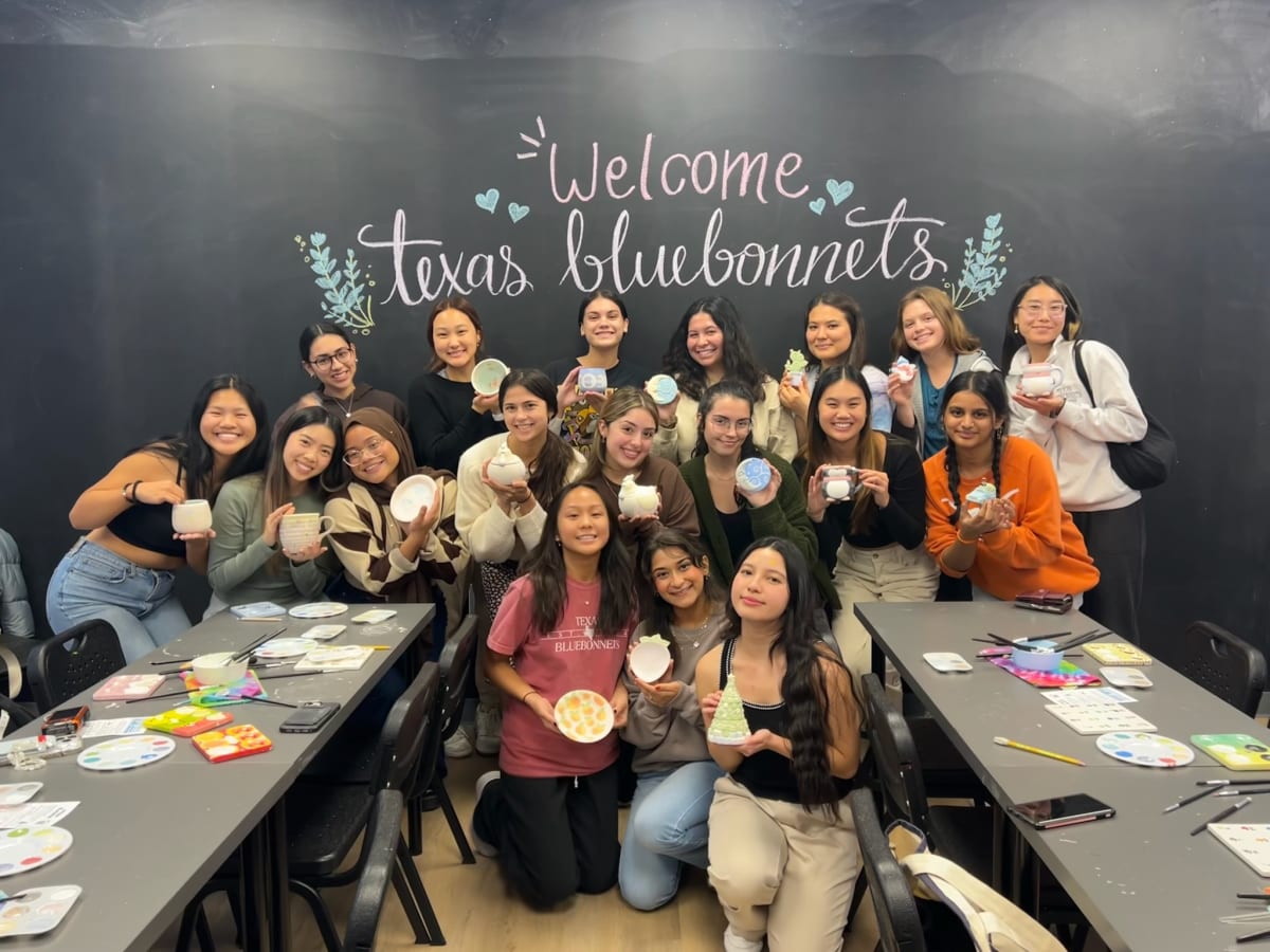 UT Kickoff Paint Night Photo