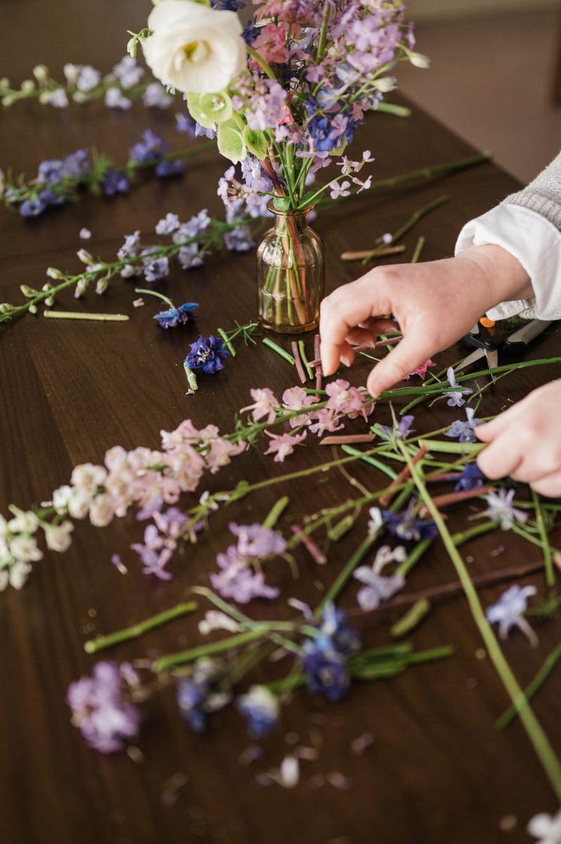 Fresh Bud Vase Arrangements Photo