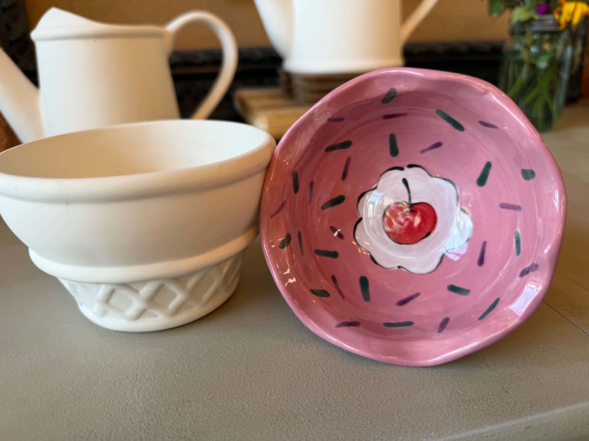 Ceramic Ice Cream Bowl Painting Event at O Town Photo