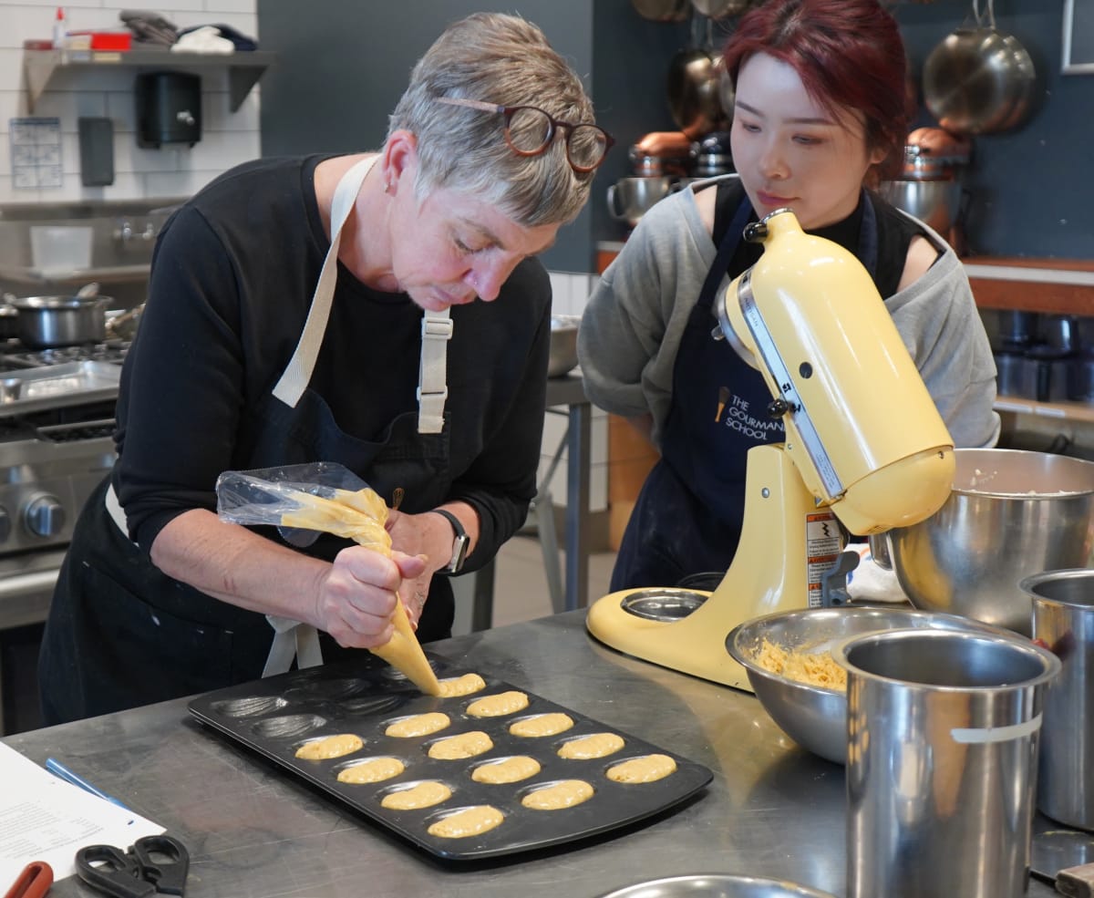 BAKING 201: Pro Techniques Photo