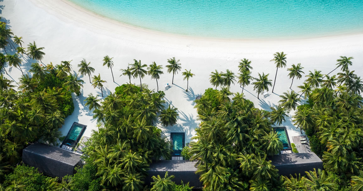 How much does it cost to stay at One&Only Reethi Rah?