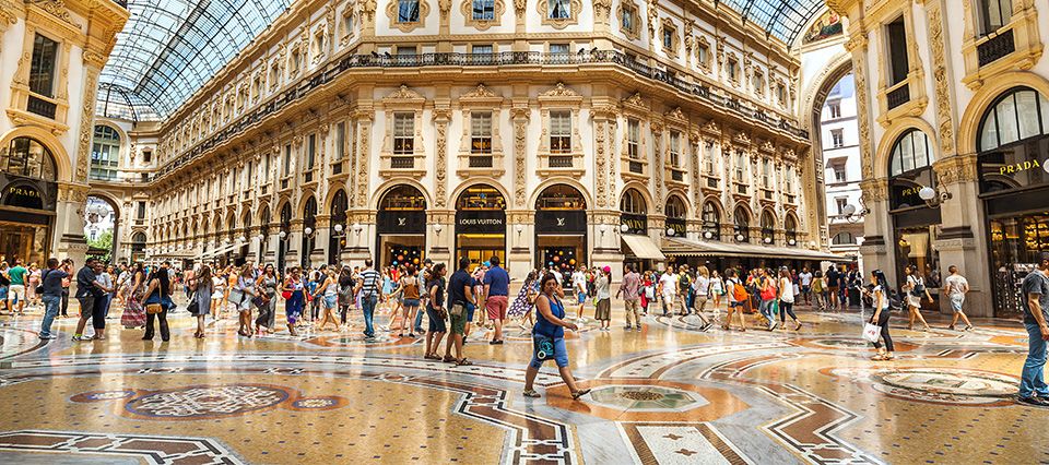 Go luxury shopping in Milan 