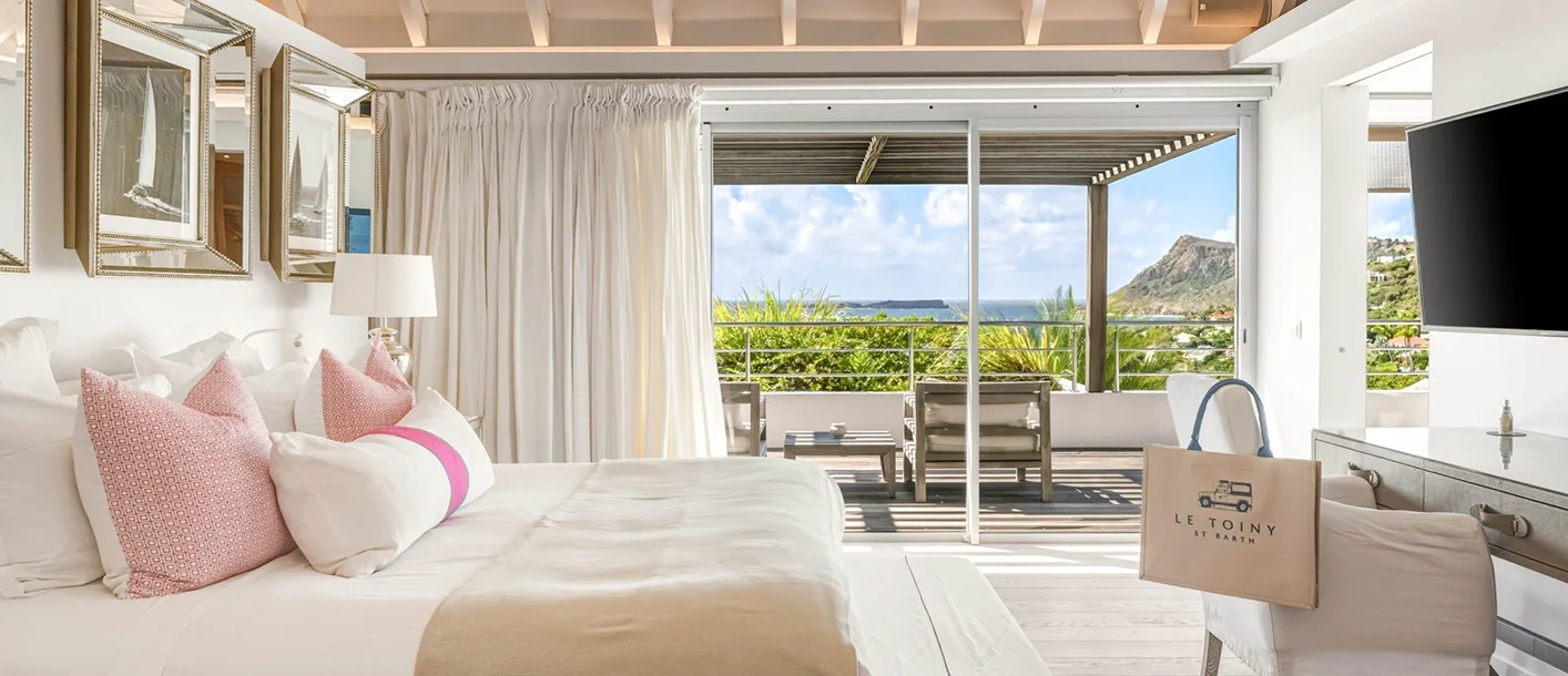 Where do celebrities stay in Saint Barths?