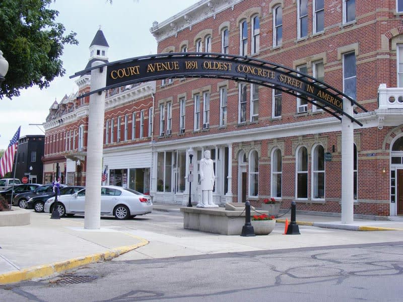 Court Street, Bellefontaine, USA