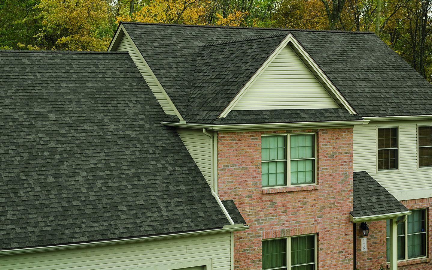 DecoRidge® Hip & Ridge Shingles - Owens Corning® Roofing