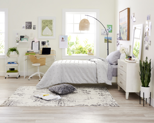 The Savannah Collection Savannah: White & Grey Dorm Room Bedding Set & Ideas
