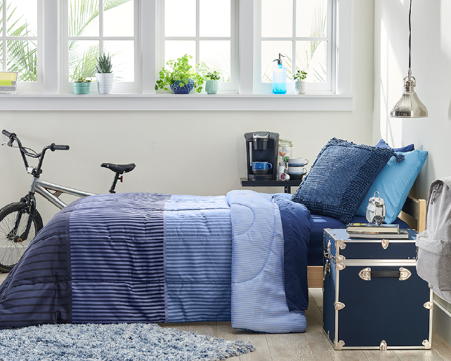 The Preston Navy Preston Navy: Blue Patterned Dorm Room Bedding Set & Ideas