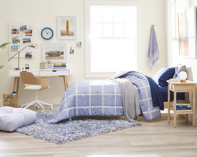 The Peter Collection Peter: Light Blue Dorm Room Bedding Set & Ideas