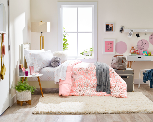The Dina Collection Dina: Light Pink Mandala Dorm Room Bedding Set & Ideas