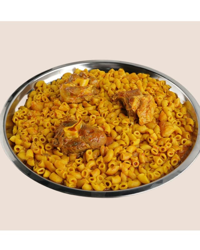 نص حبة دجاج مكرونة