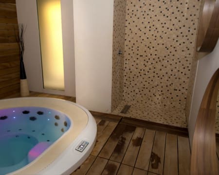 Hotel Touring Wellness&Beauty***