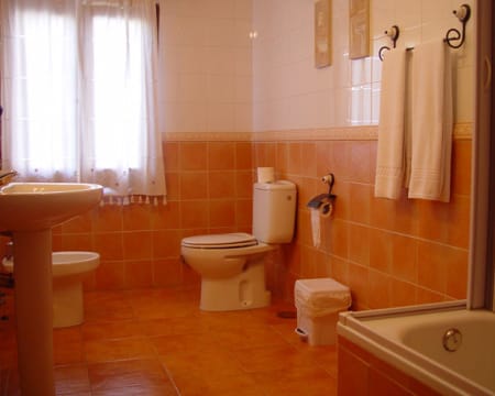 Hostal Castilla | 2 Noites em Quarto Duplo Hostal Castilla | 2 Noites em Quarto Duplo