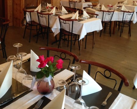 Uma Noite Em Um Conforto Quarto Duplo | Hôtel Auberge Les Jolis C