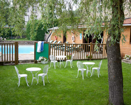 Hôtel Au Petit Breuil** | Estadia de 1 Noite Hôtel Au Petit Breuil** | Estadia de 1 Noite
