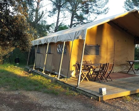 Camping du Garlaban | 1 Noite em Família em Tenda Camping du Garlaban | 1 Noite em Família em Tenda