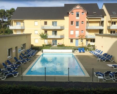 Adonis Grandcamp - Les Isles de Sola*** Adonis Grandcamp - Les Isles de Sola***