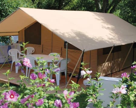 Camping de Croas-an-Ter** | Estadia de 1 Noite Camping de Croas-an-Ter** | Estadia de 1 Noite